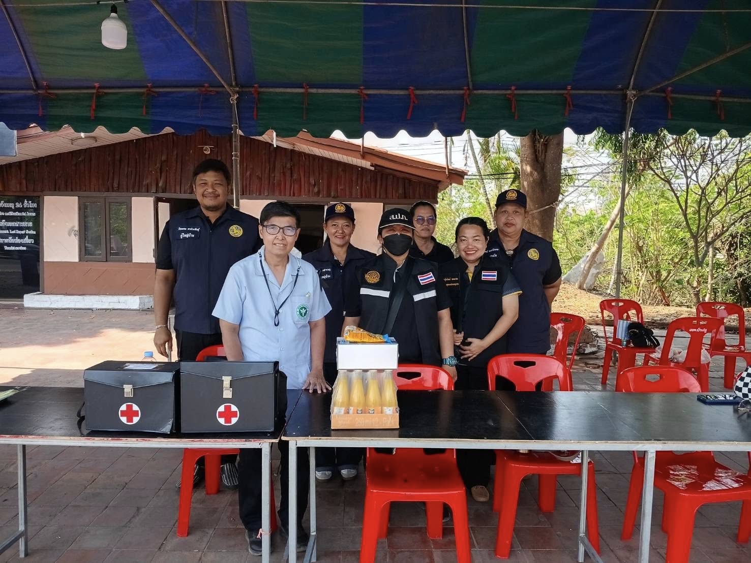 title - ส.ป.ก.อ่างทอง ตรวจเยี่ยมจุดบริการประชาชนช่วงเทศกาลสงกรานต์ พ.ศ. 2569